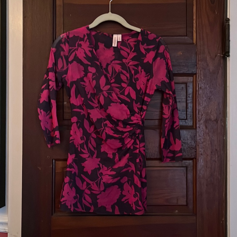 Sweet Pea by Stacy Frati Pink Navy Floral Wrap Top Size Large